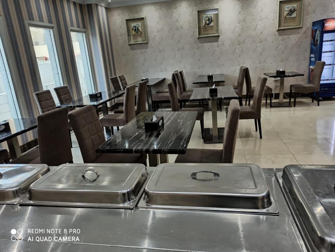 Better Living Apartment Dubai Exterior foto